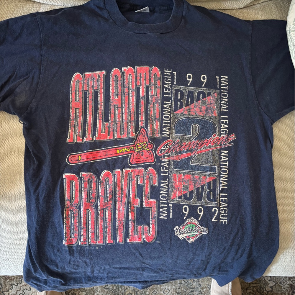 Vintage Atlanta braves tshirt